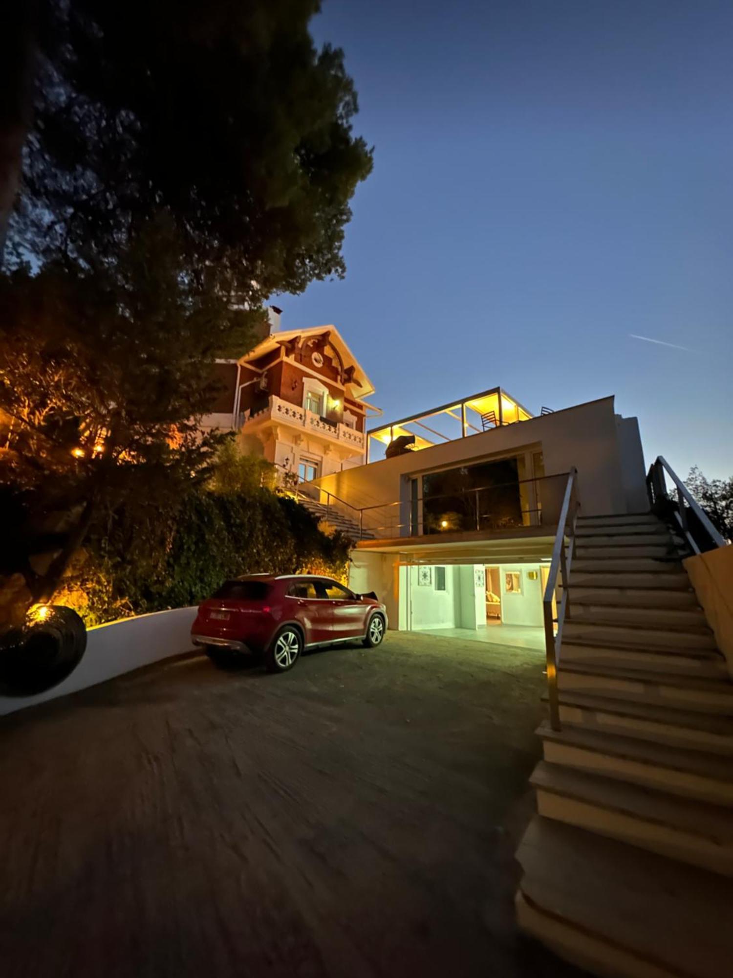 Aya House Hotel Barcelona Exterior photo